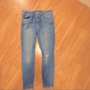 Mother Jeans Looker Ankle Fray Love Gun